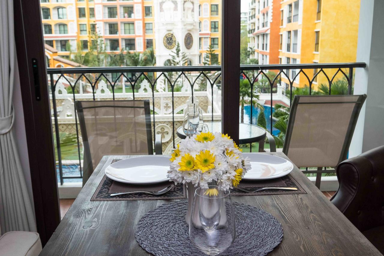 The Symphony Suites Pattaya Pantai Jomtien Bagian luar foto
