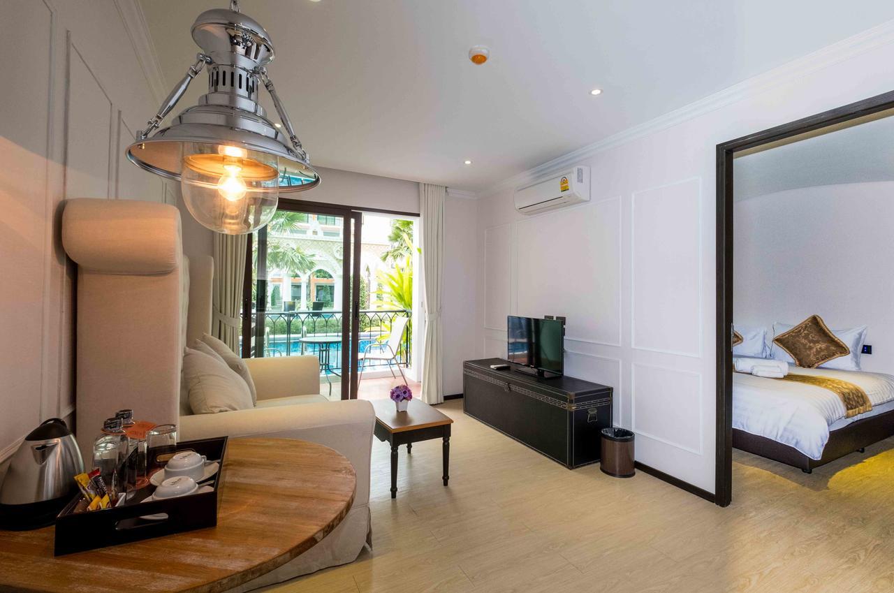 The Symphony Suites Pattaya Pantai Jomtien Bagian luar foto